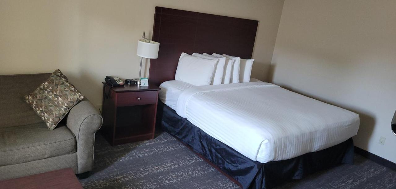 Boarders Inn & Suites By Cobblestone Hotels - Broken Bow Ngoại thất bức ảnh
